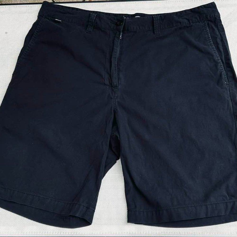Travis Mathew Men's Size 36 10" Inseam Tencel Cotton Spandex Golf Shorts Black